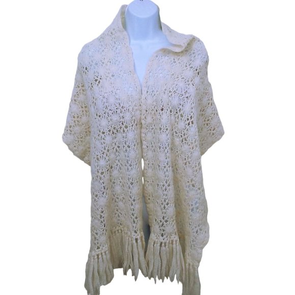 Vintage 60s Shawl Wrap Scarf 63x17 Loose Knit Textured Floral Fringe Glam Cream - Picture 2 of 12